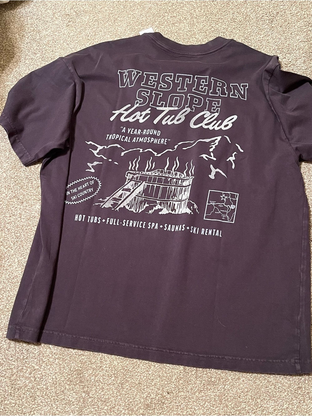 American Eagle AE Boxy Fit Medium Western Slope Hot Tub Club Graphic Tee Shirt